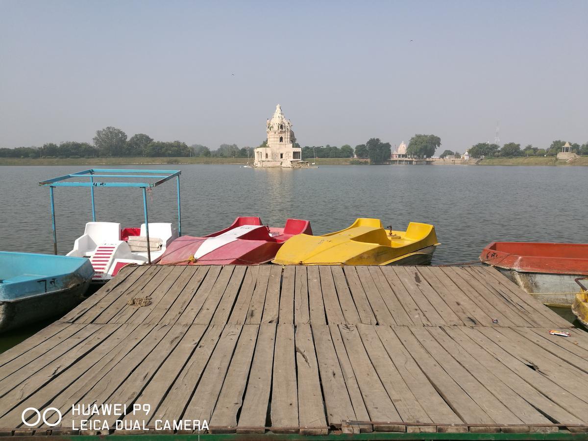 Celebration Hotel And Resort Rewa Exterior photo